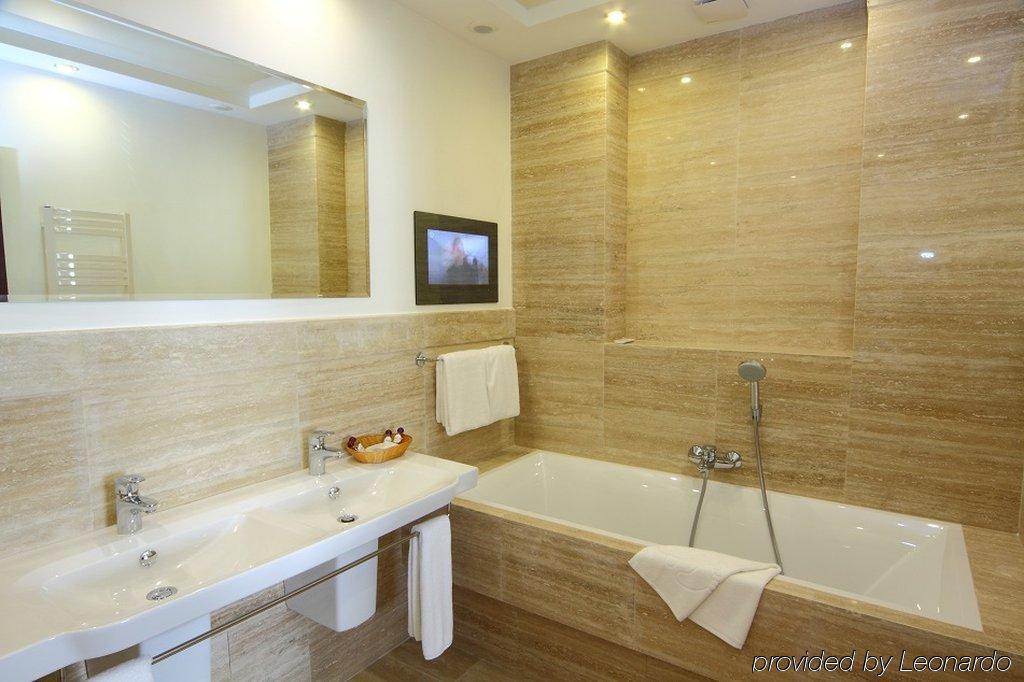 Delice Hotel Lviv Værelse billede