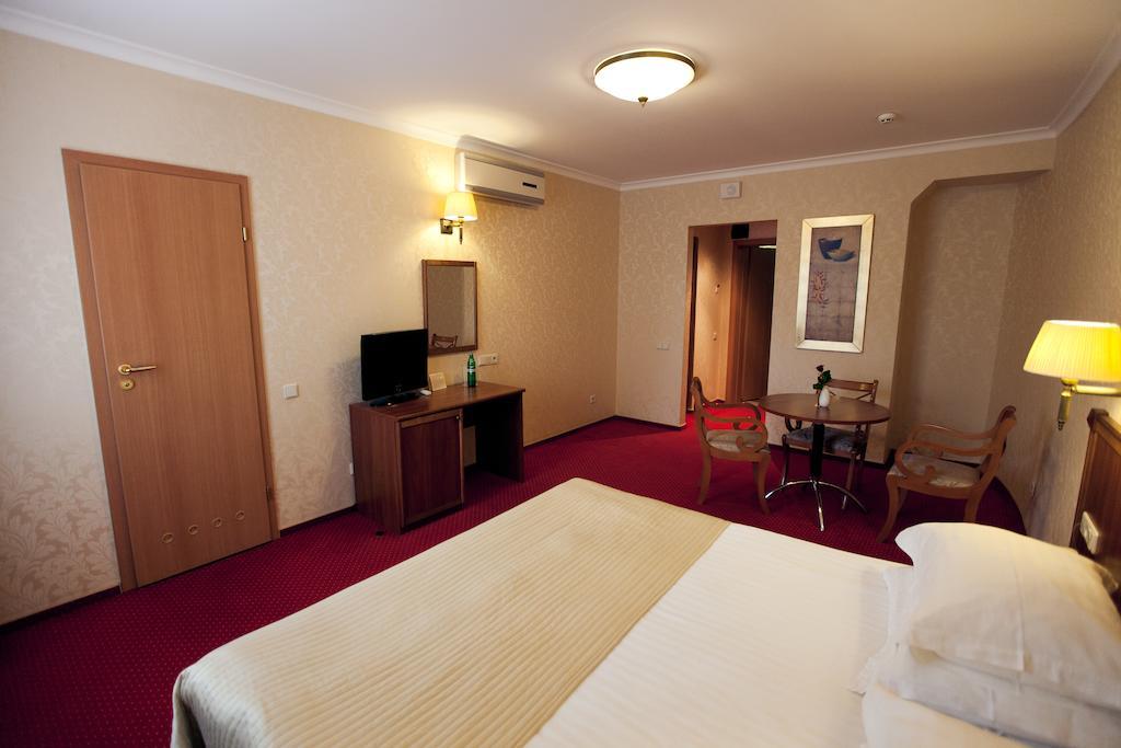 Delice Hotel Lviv Eksteriør billede