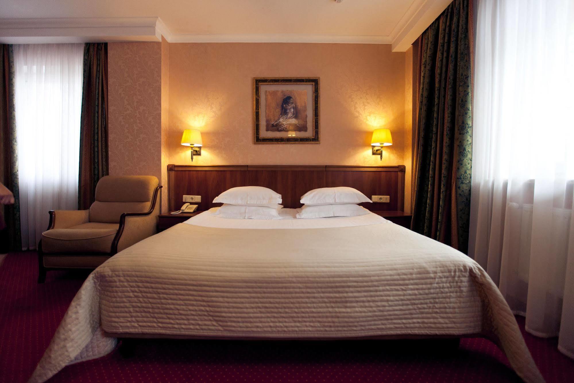 Delice Hotel Lviv Eksteriør billede