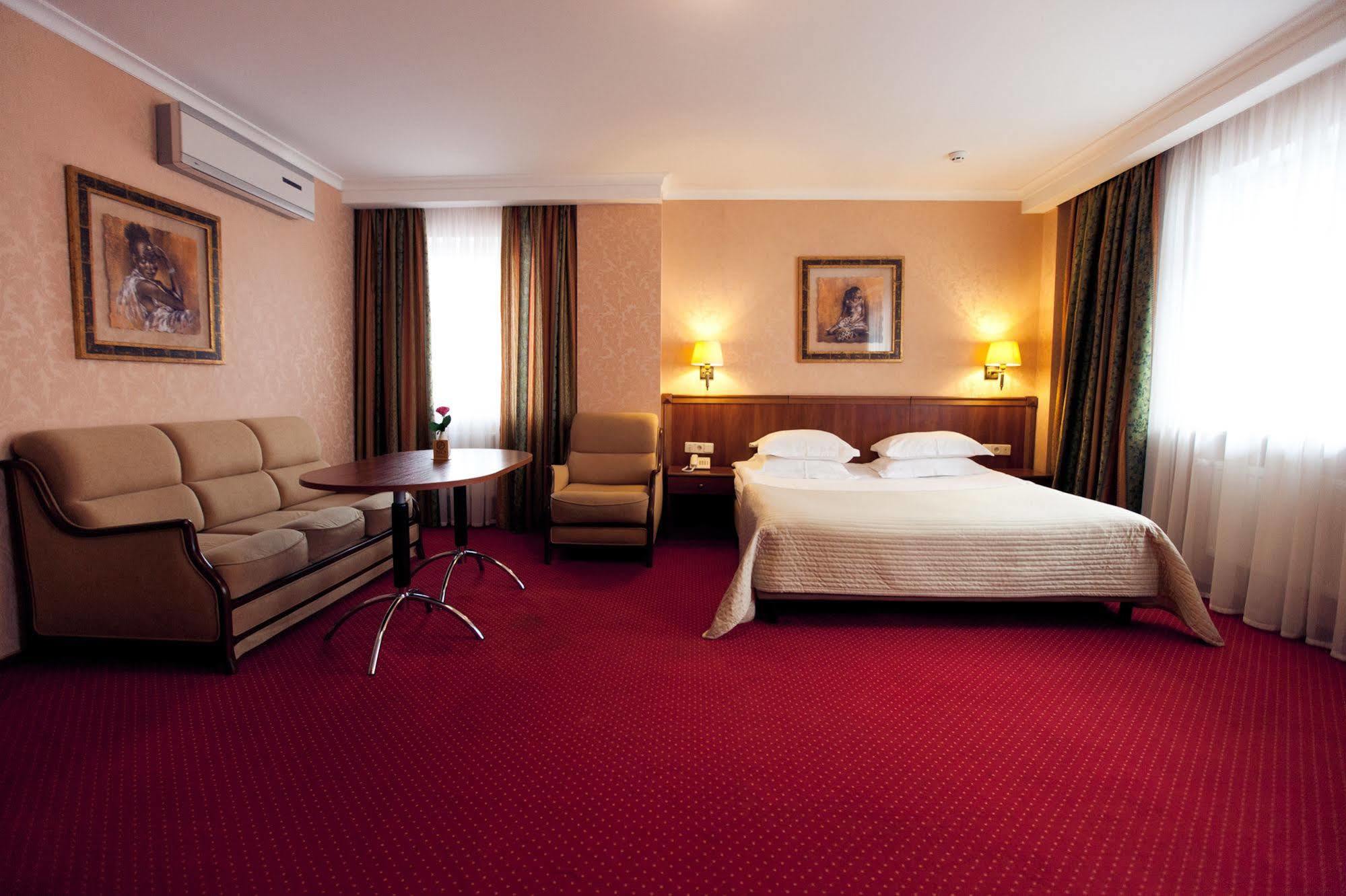 Delice Hotel Lviv Eksteriør billede